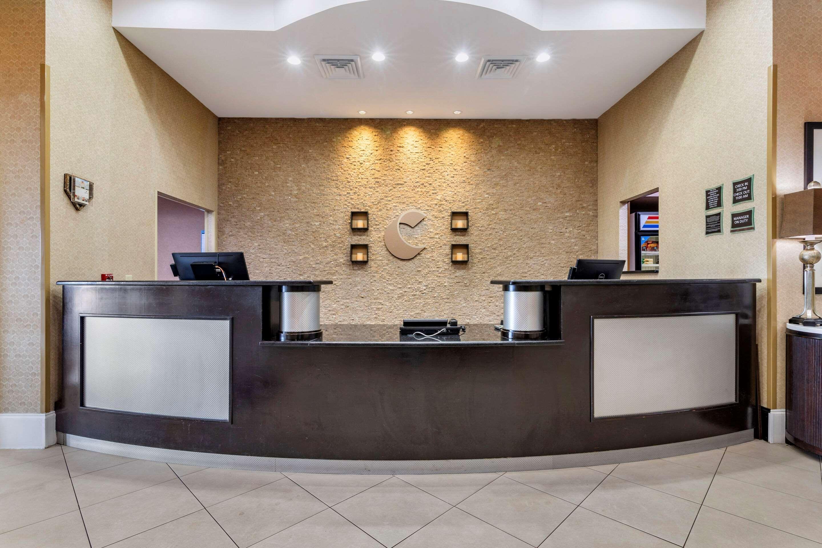 Comfort Suites Florence I-95 Buitenkant foto